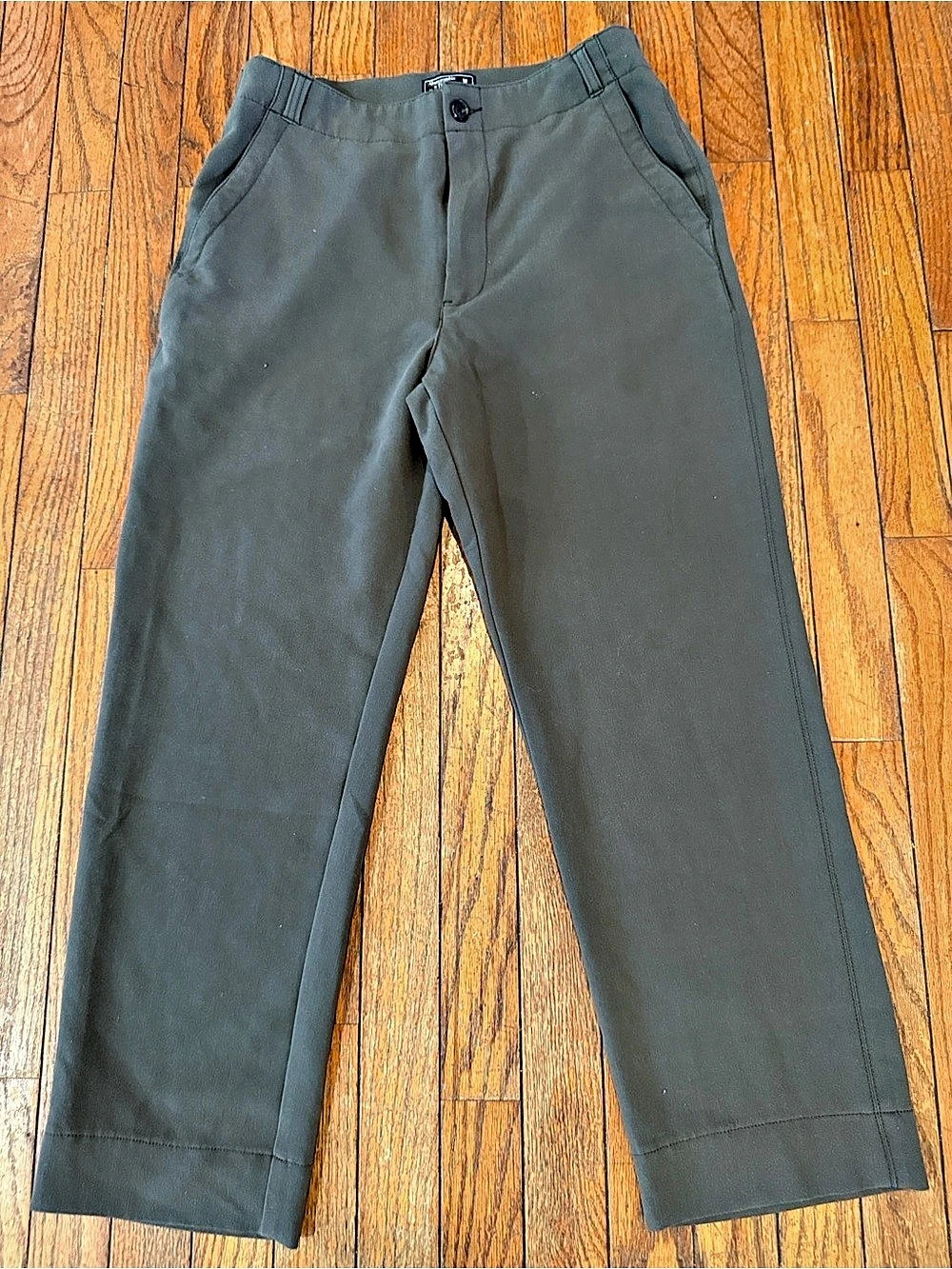 Abercrombie & Fitch women’s Chinos in olive Green Size Medium